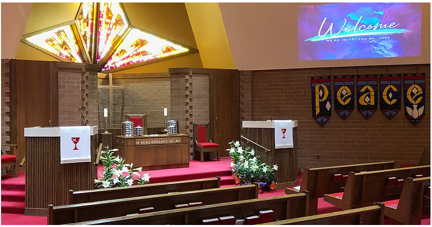 first-christian-church-inside-bowling-green