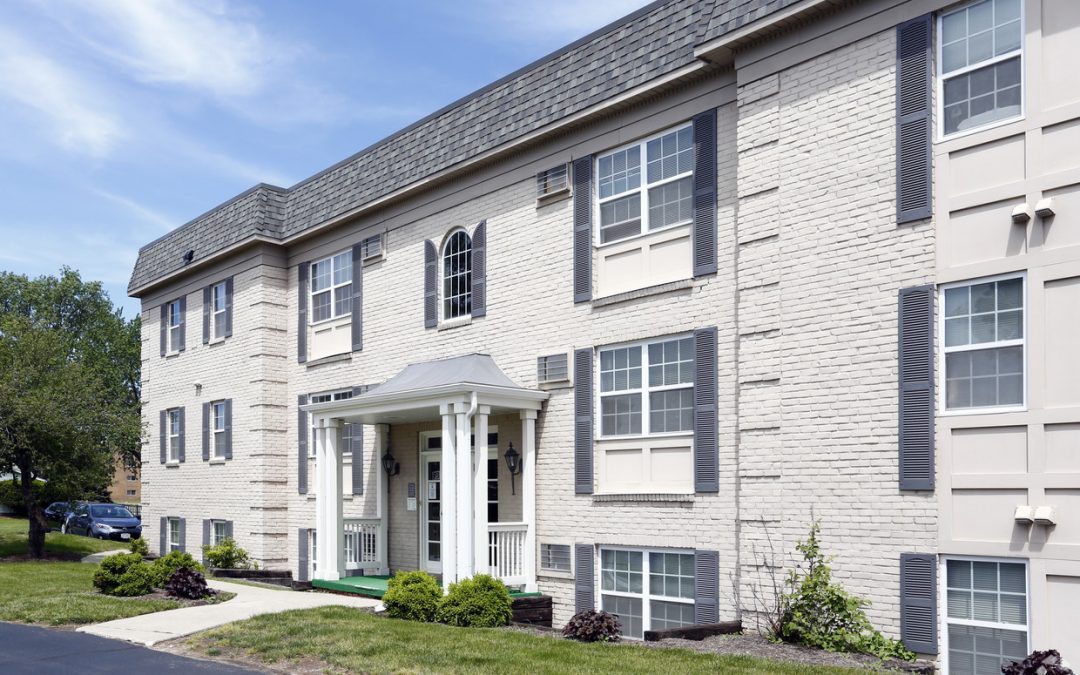 falcon-landing-apartments-bowling-green-oh-building